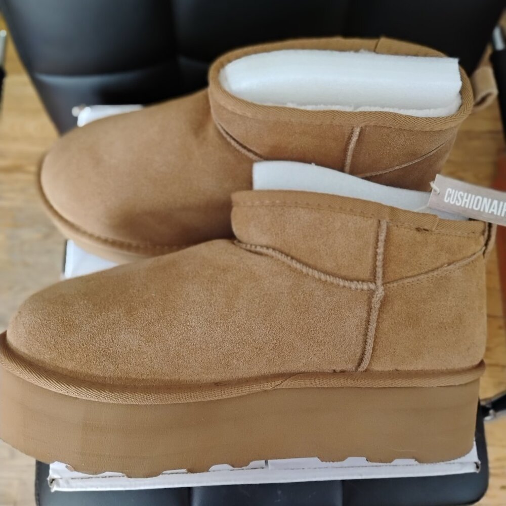 CUSHIONAIRE Ankle boots